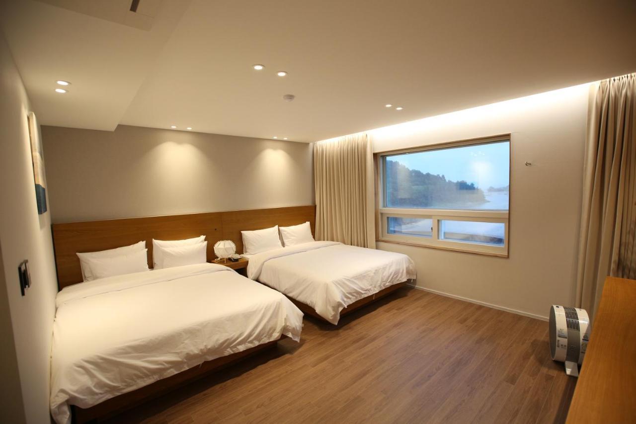 Am Ort Hotel يوسو المظهر الخارجي الصورة