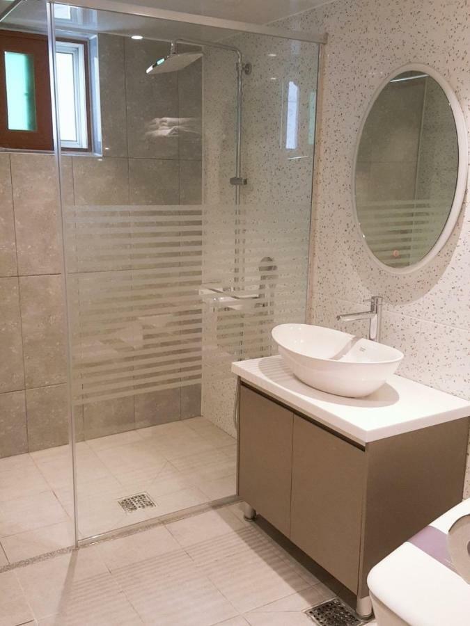 Am Ort Hotel يوسو المظهر الخارجي الصورة