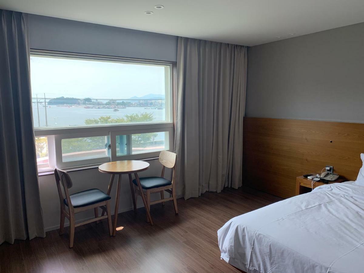 Am Ort Hotel يوسو المظهر الخارجي الصورة
