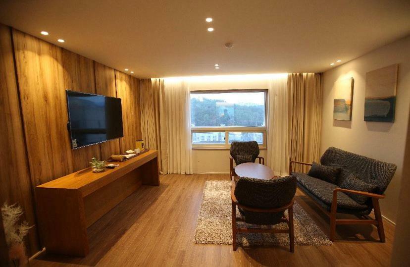 Am Ort Hotel يوسو المظهر الخارجي الصورة