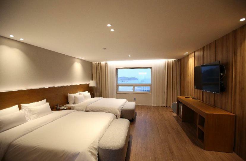 Am Ort Hotel يوسو المظهر الخارجي الصورة
